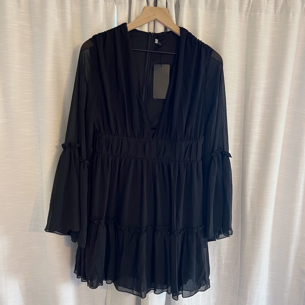 Fashion Nova New size M sundress ruffle